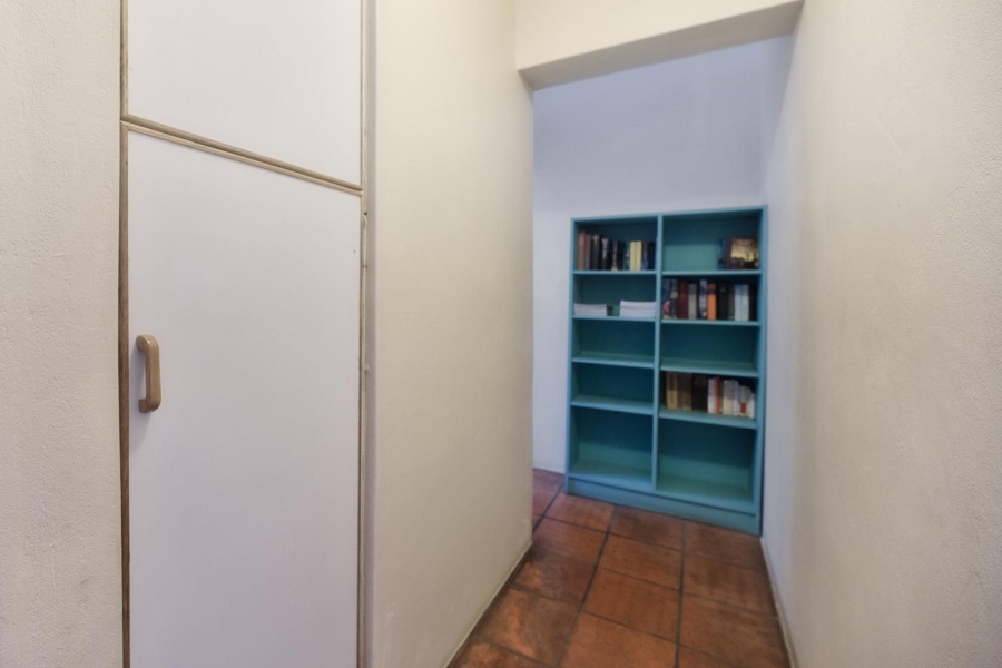 5 Bedroom Property for Sale in De Kelders Western Cape